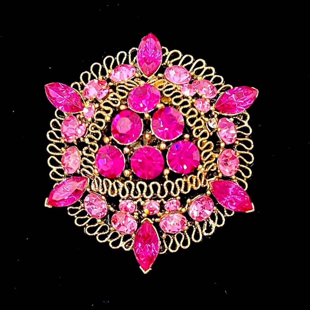 Vintage Brooch- USNE stamped